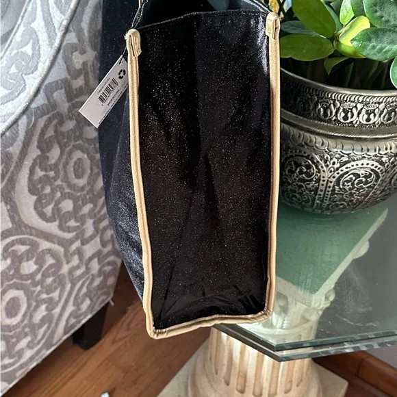 🦋 Jimmy CHOO Perfume Bag NWT Black Velvet Gold Glitter Designer Glam🦋 - Picture 9 of 14